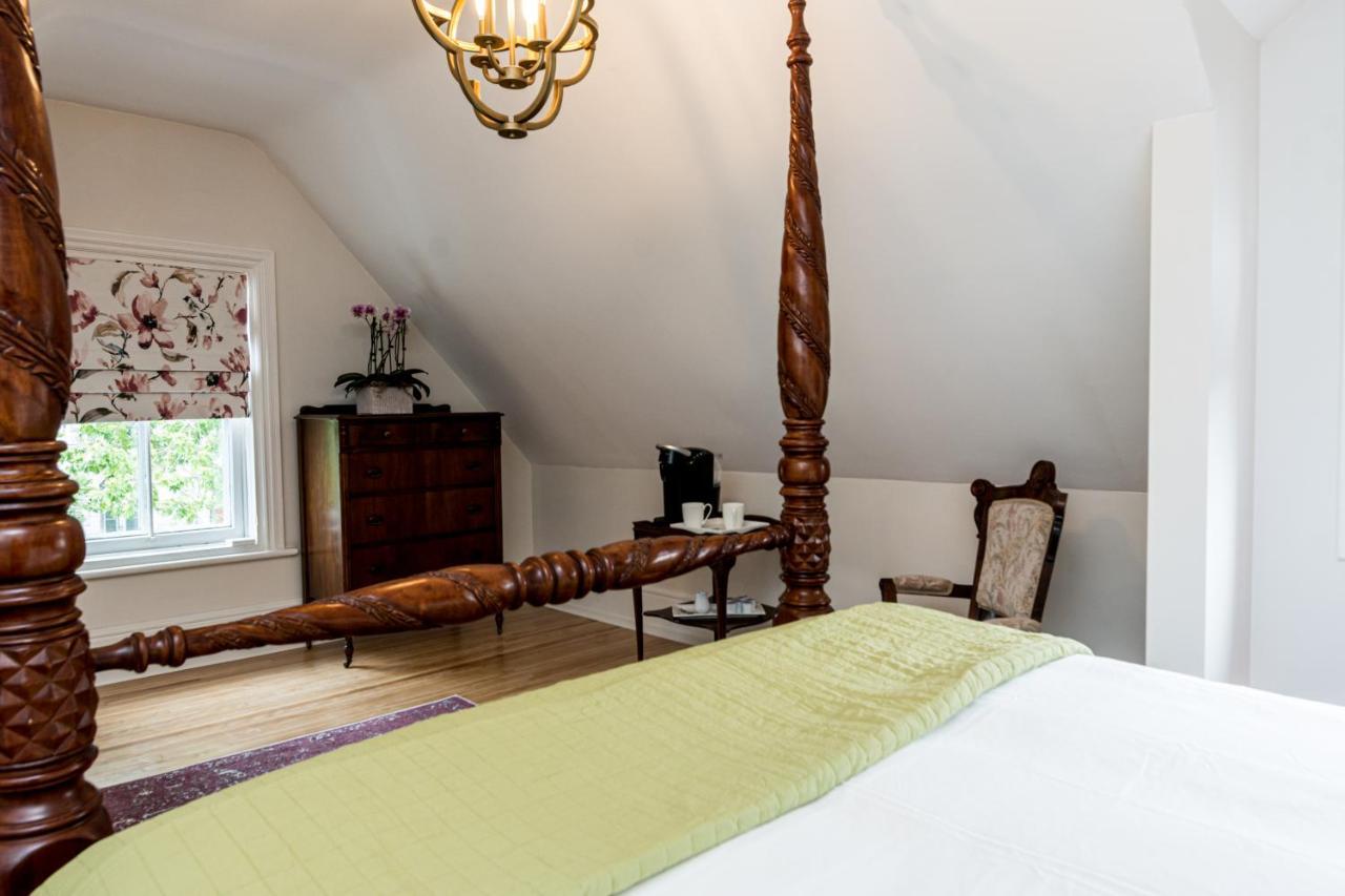The Secret Garden Inn คิงสตัน ภายนอก รูปภาพ